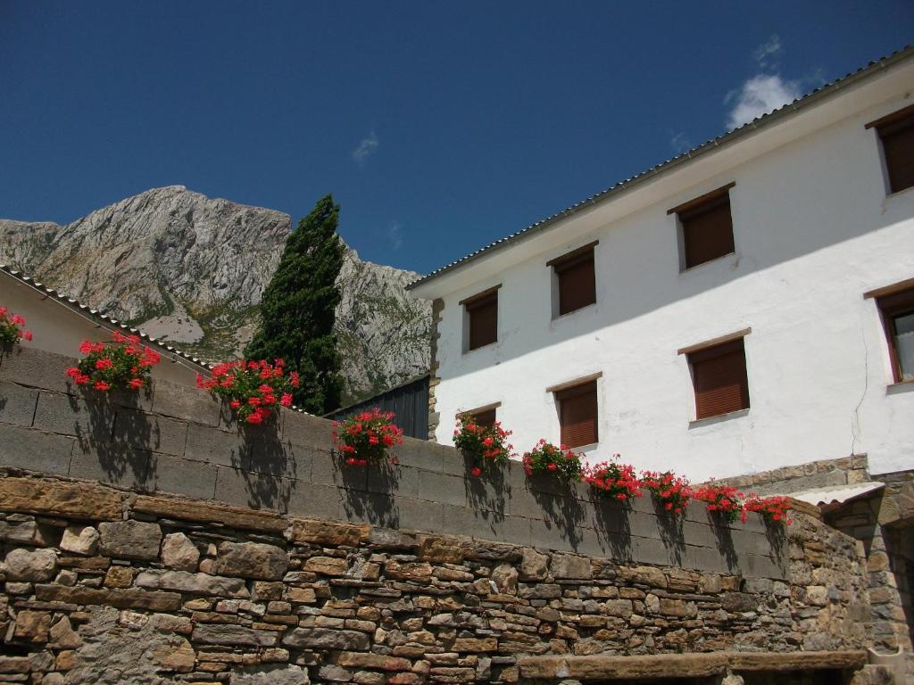 Apartamentos Arcos De Solana Vilas del Turbon Екстер'єр фото